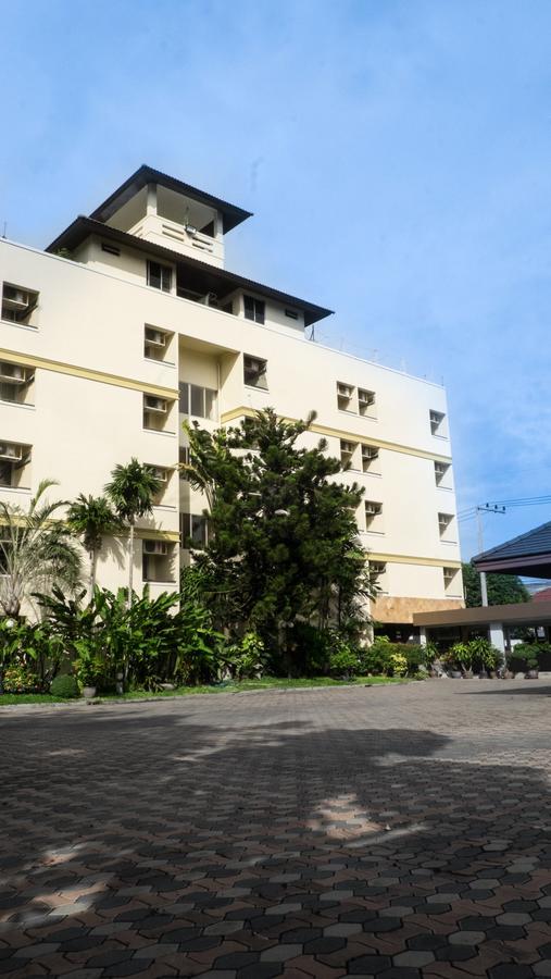 Palm Ville Pass Up Mansion Chonburi Zewnętrze zdjęcie